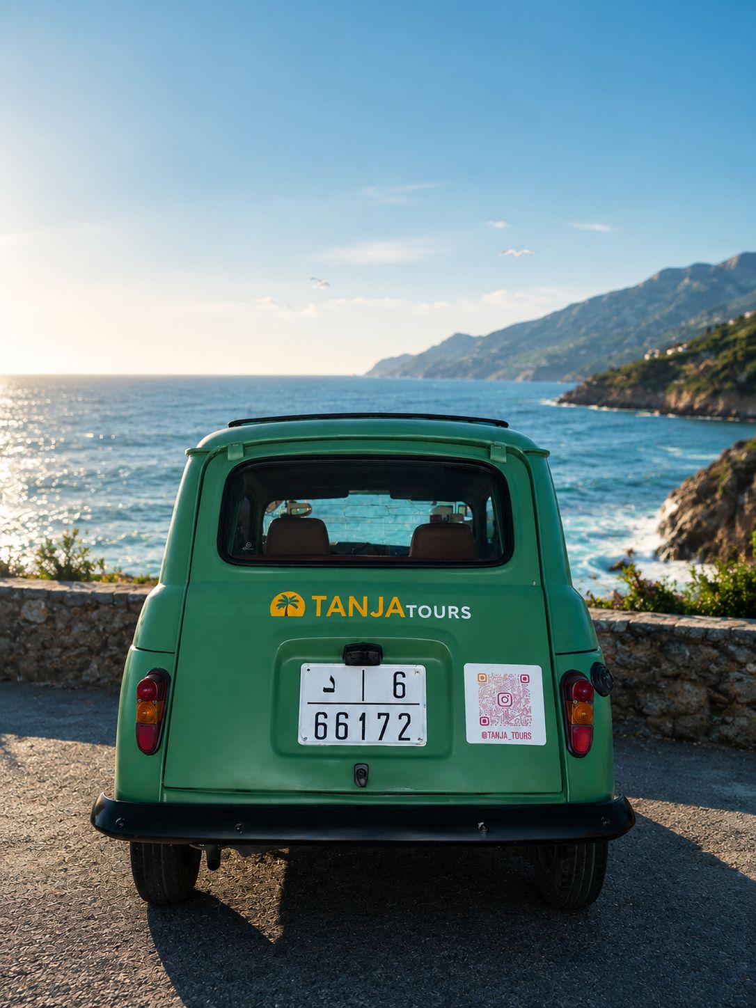 R4 verte sur la côte atlantique, falaises et océan